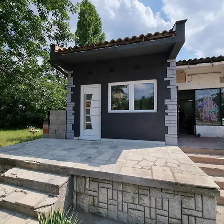 Stan Na Dan Free Parking