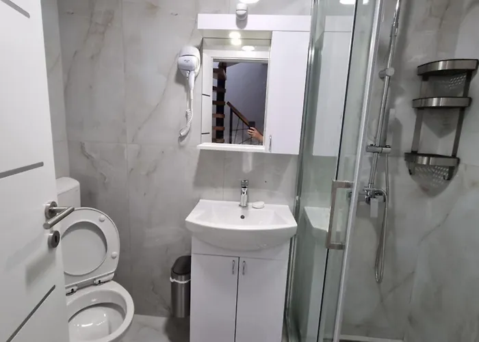 Stan Na Dan Free Parking *